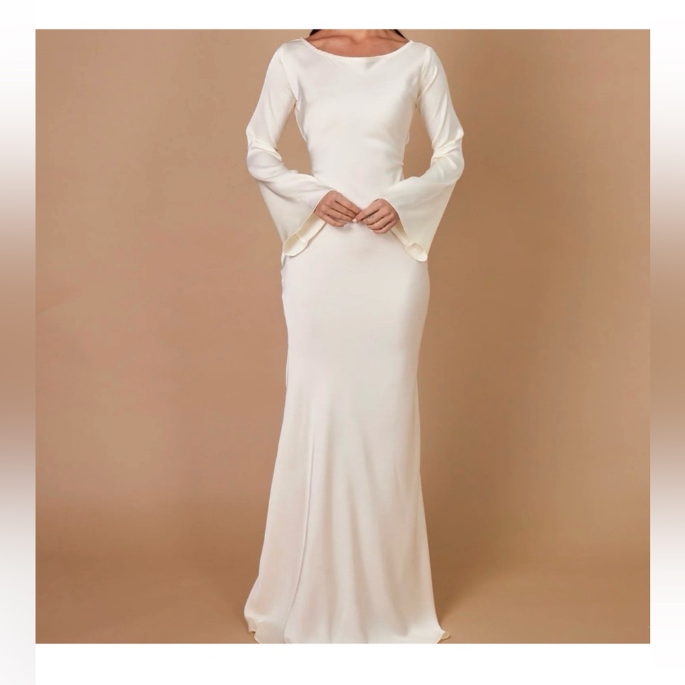 NEW MARBL .AE Satin bell sleeved white maxi dress Gamine Dress Ivory Wedding S